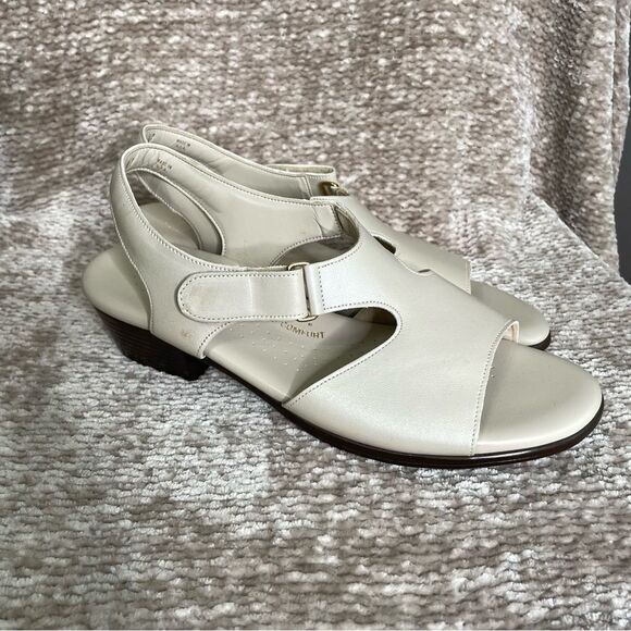 SAS Suntimer‎ Leather Open Toe Block Heel Sandal Bone Women's sz 8.5 S Slim - Picture 1 of 8